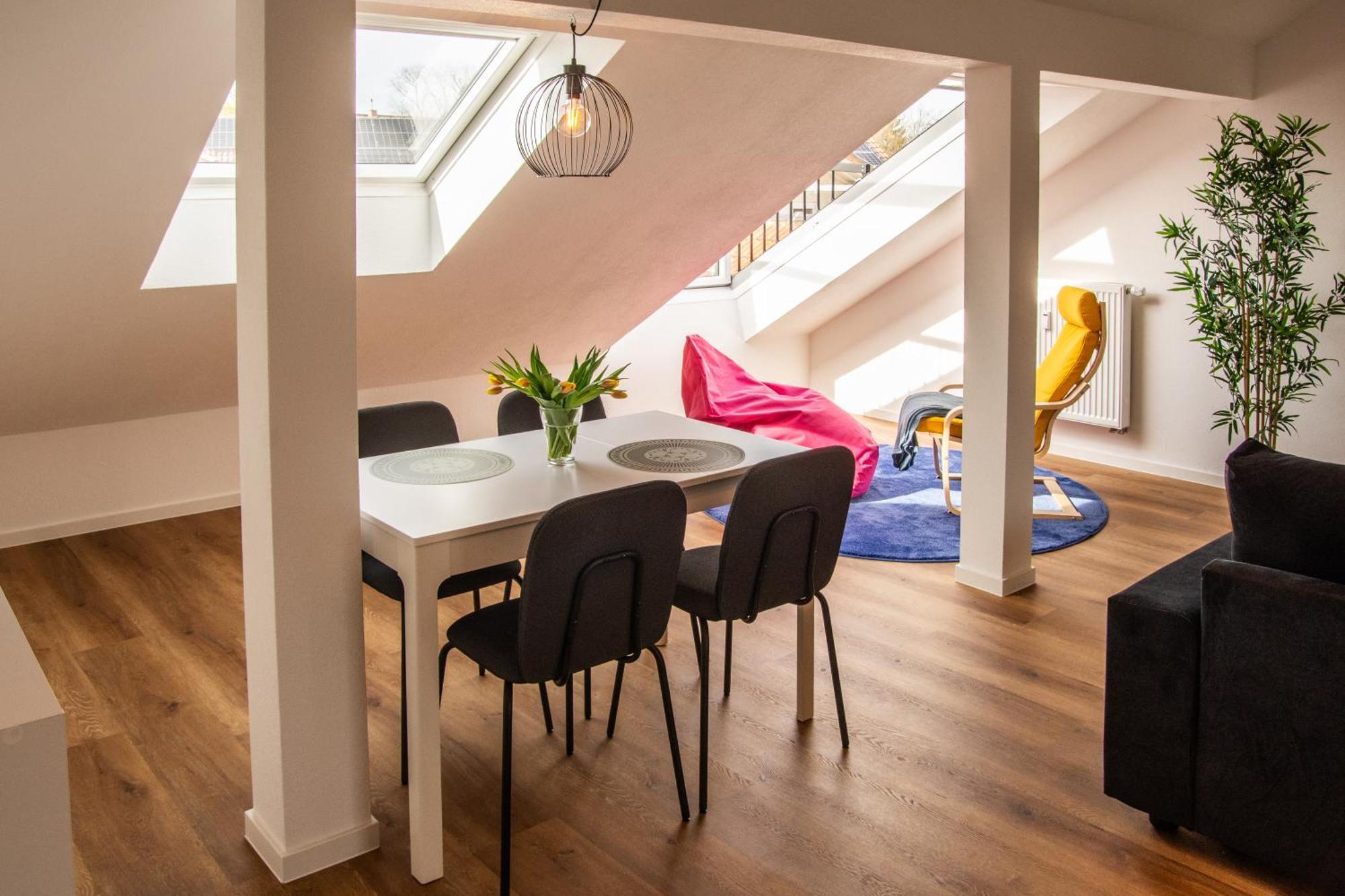 Das Raum-Wunder Mit Kueche Und Smart-Tv Karlsruhe Exterior foto