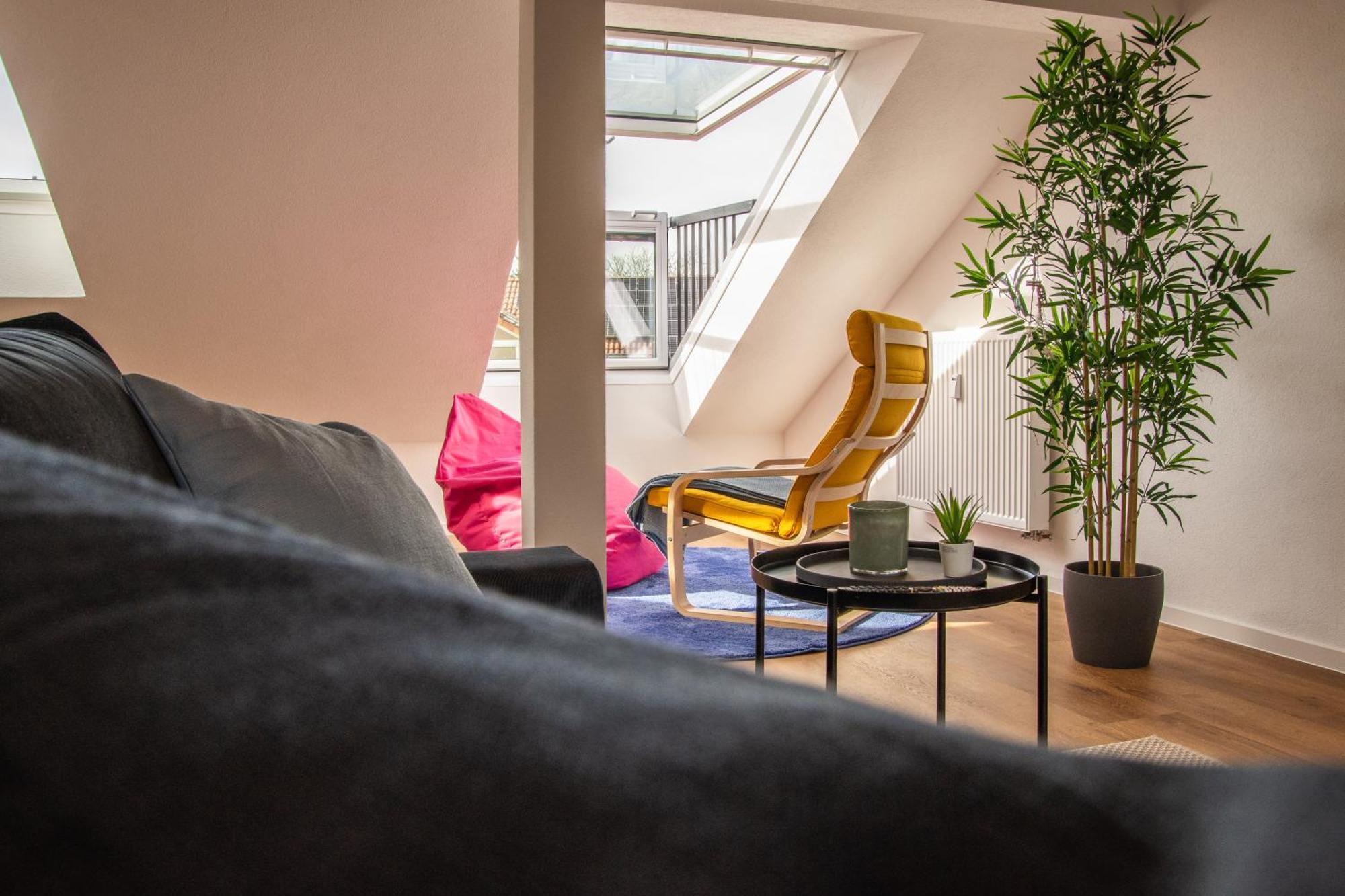 Das Raum-Wunder Mit Kueche Und Smart-Tv Karlsruhe Exterior foto